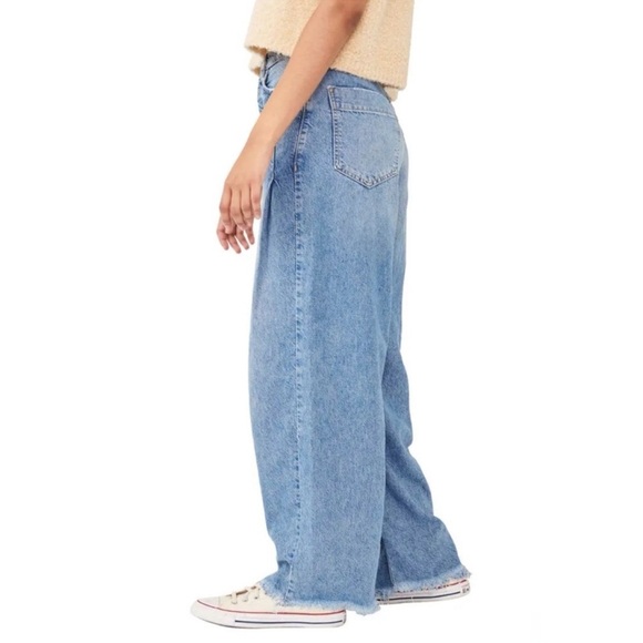 Free People Old West Slouchy High-Rise Wide Leg Jeans Canyon Blue NWT 31 and 32 - Picture 3 of 16